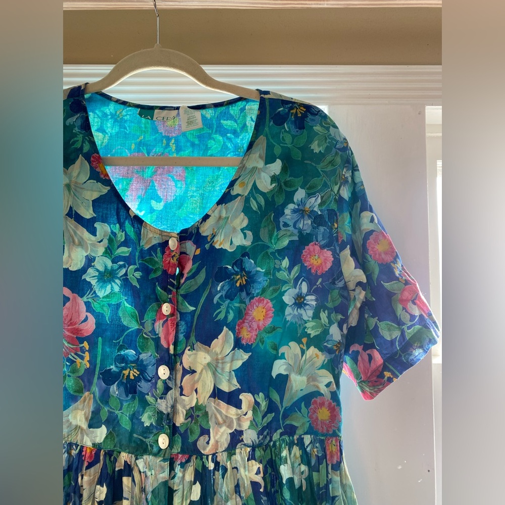 Adorable Vintage Floral Cotton Midi Dress - Picture 2 of 8